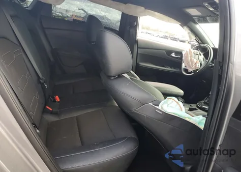 2024 Kia Forte Gt Line z USA, uszkodzony, nr VIN 3KPF54AD1RE801688